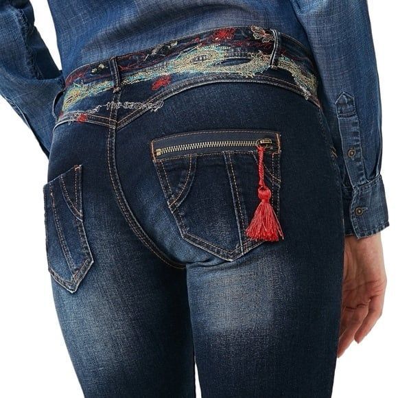 Desigual Women's 67D26A3 Olga Dames Slim Fit Medium Wash Embroidered Jeans 30 - Picture 3 of 11